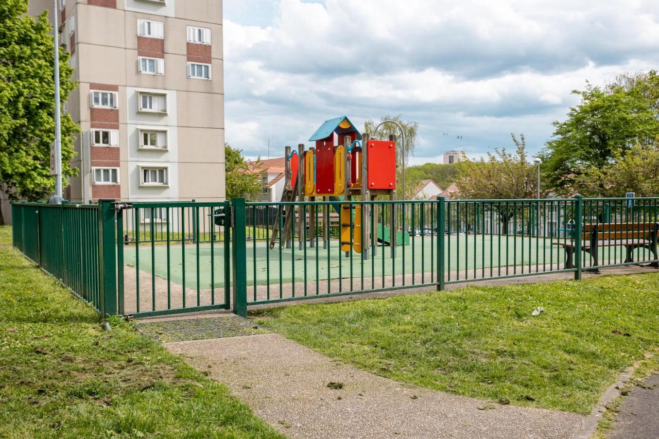 Lecosymelunais : Parking Gratuit + Balcon Amenage エクステリア 写真